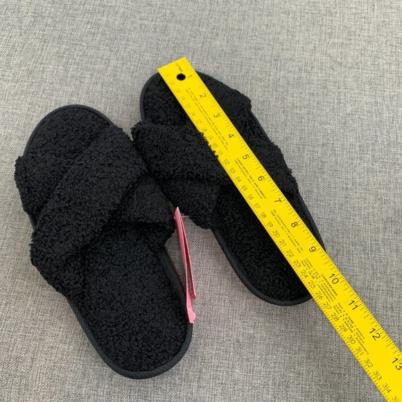 New! Docosy Fuzzy Slippers Black Comfy Crisscross House Shoes Memory Foam 38/39 - Picture 3 of 7